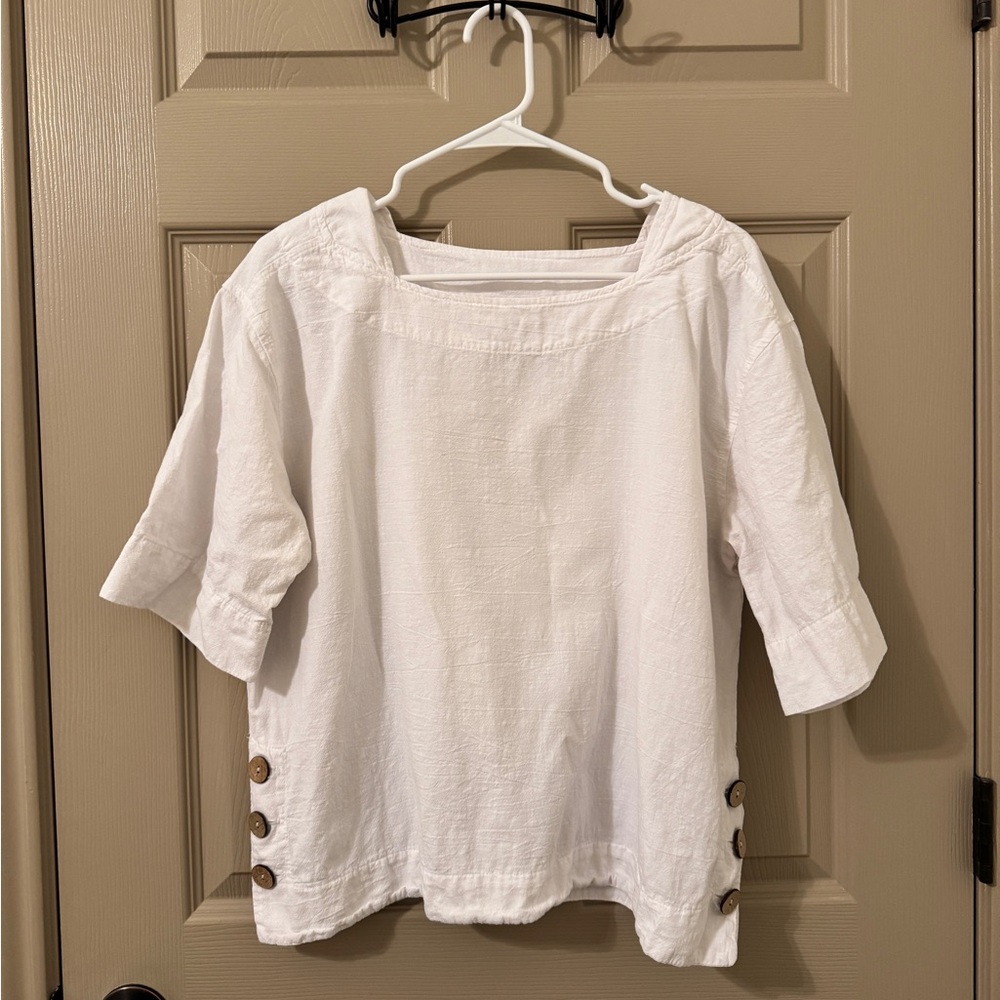 Elegant White Blouse with Button Details